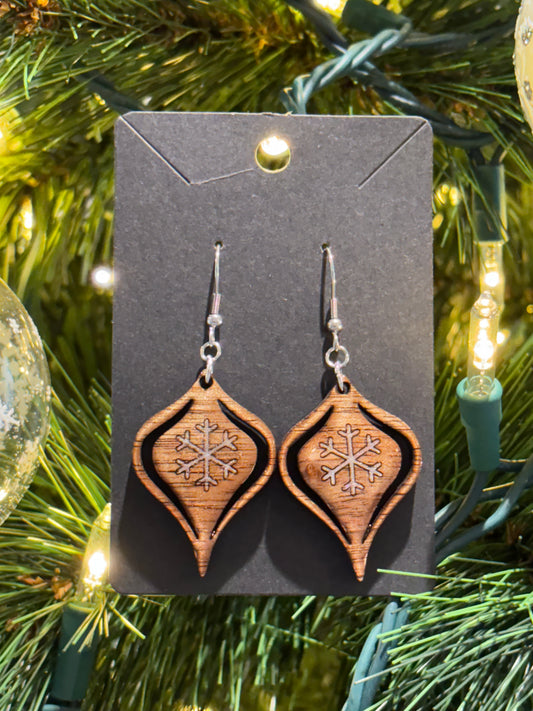 Classic Snowflake Engraved Ornament Earrings
