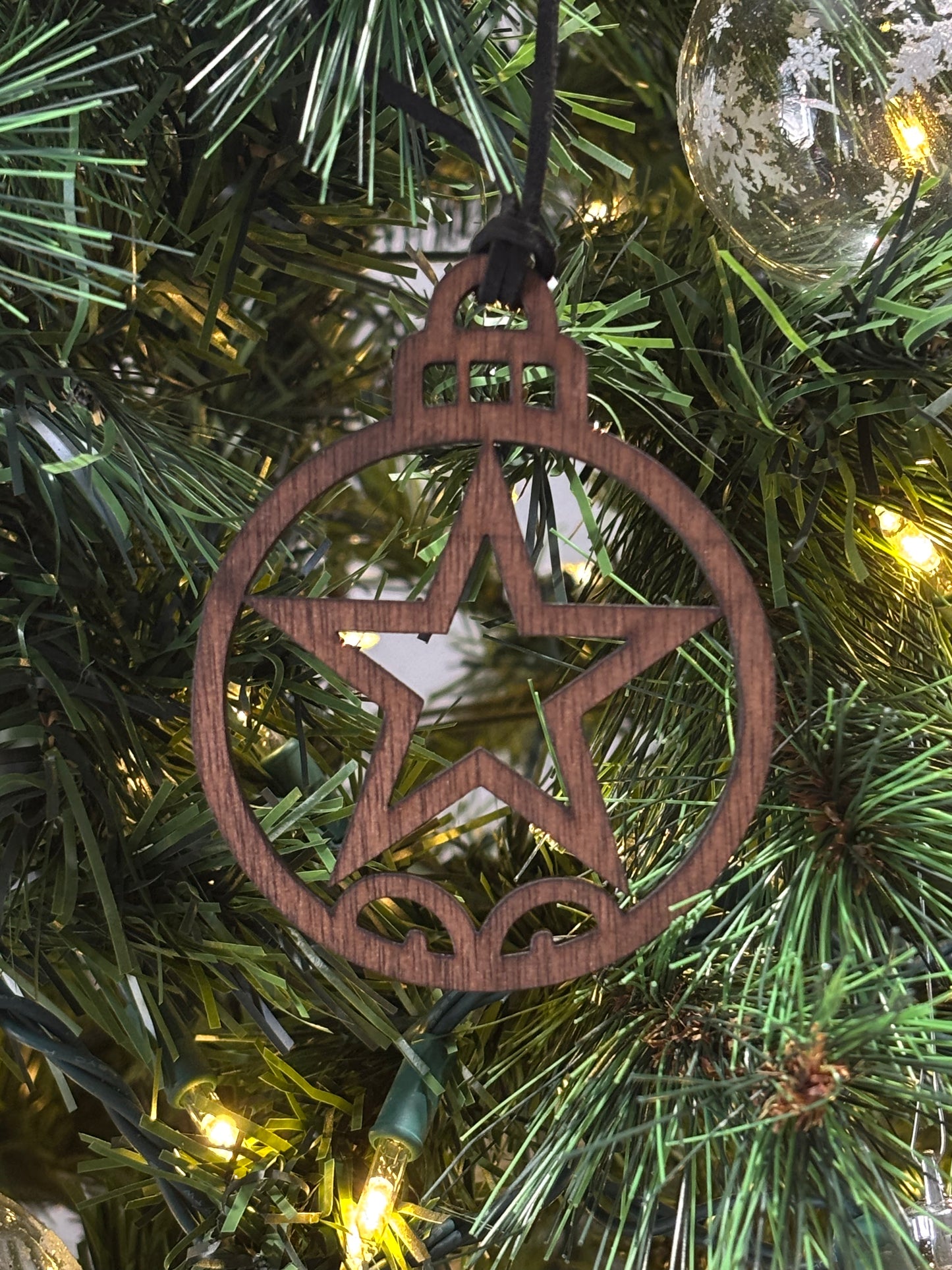 Solid Oak Classic Christmas Star Ornament