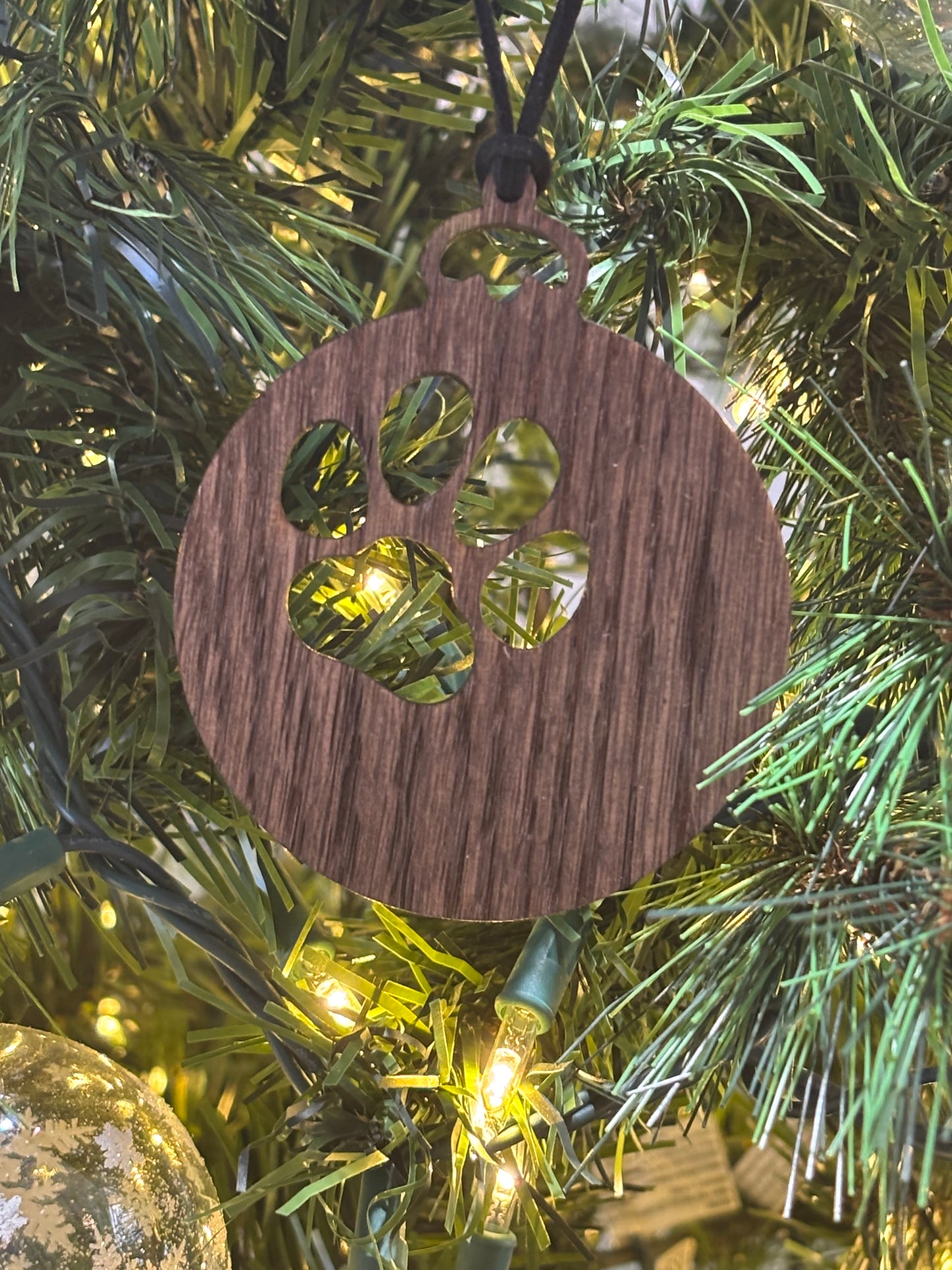 Solid Oak Classic Ornament with a Paw Cutout