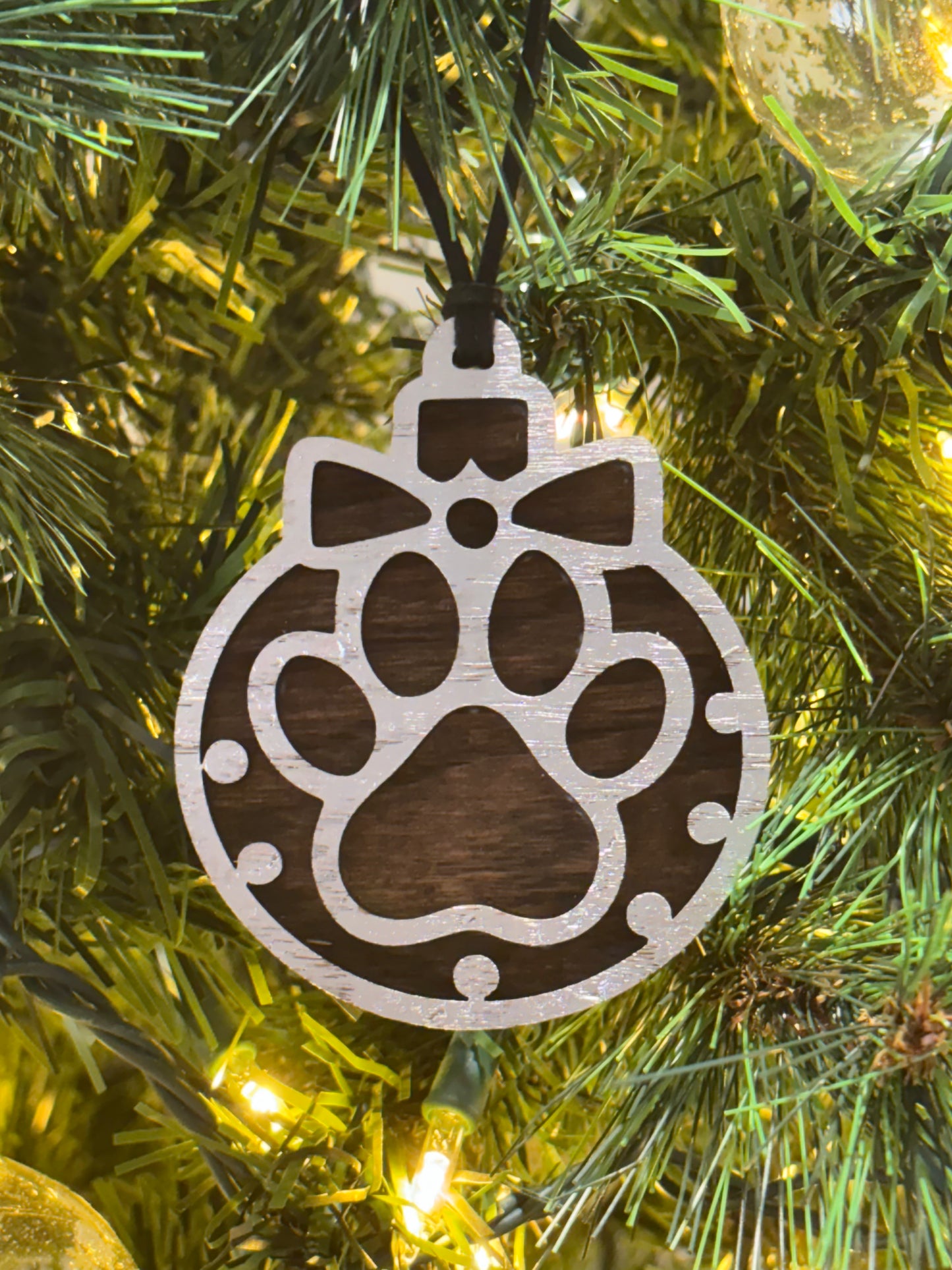 Layered Classic Christmas Ornament with Paw Print