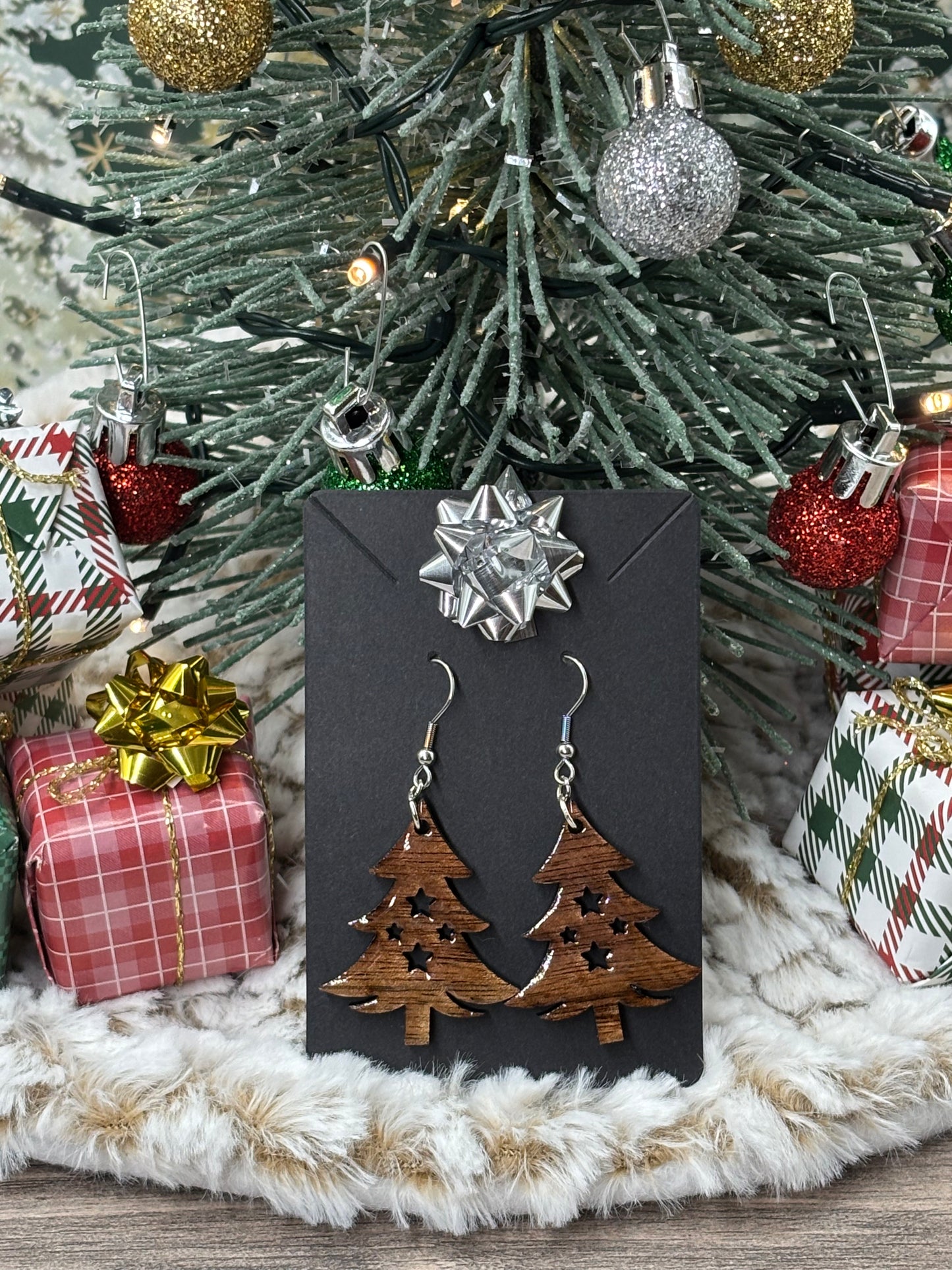 Simple Christmas Tree with Stars Earrings