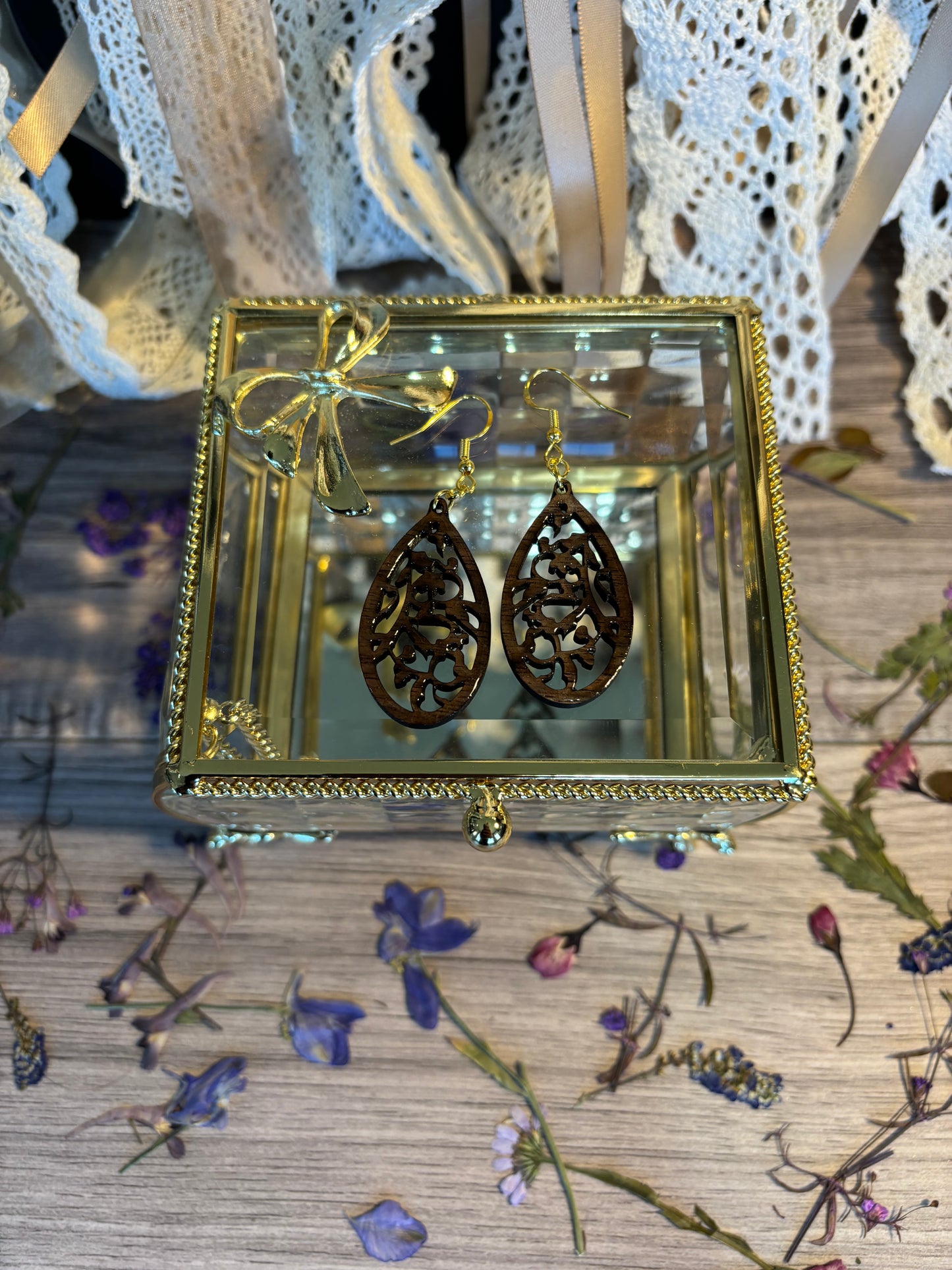 Oval with Ivy Earrings