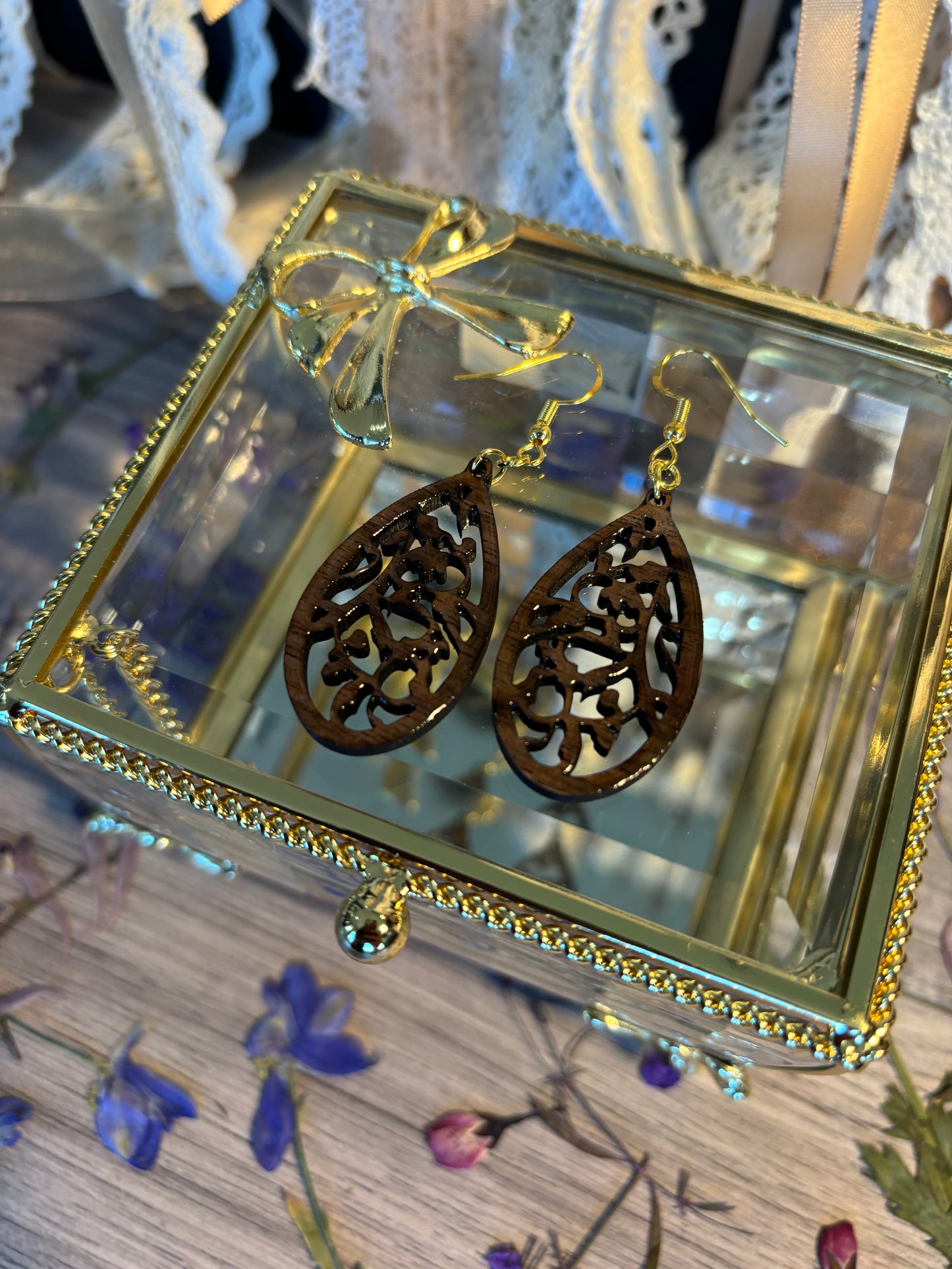 Oval with Ivy Earrings