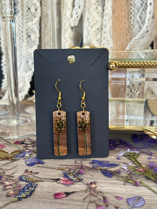 Daisy Floral Bar Earrings